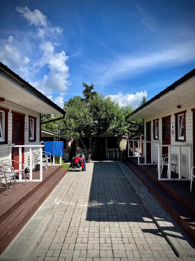 派尔努 亚历山大旅馆酒店 外观 照片